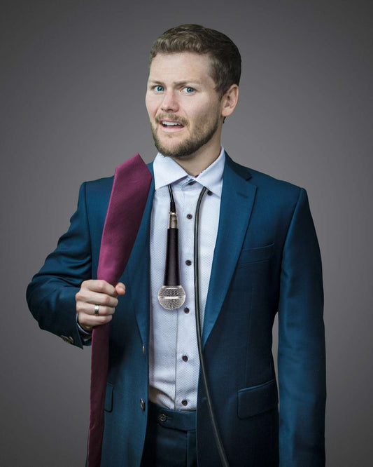 DREW LYNCH